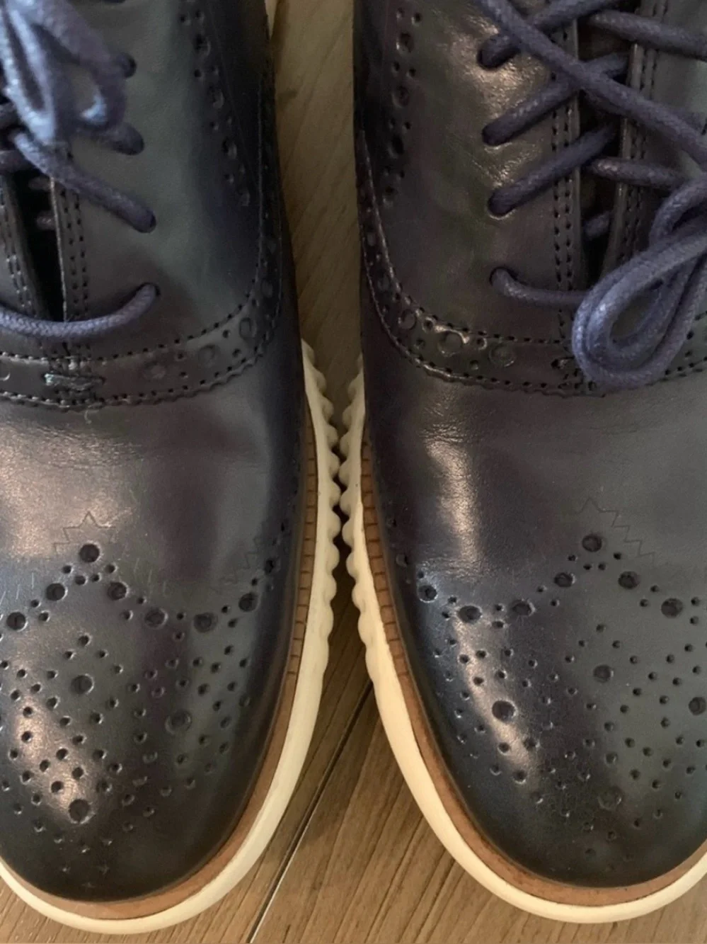 Cole Haan Zerogrand Oxford Wingtip size 9.0 Navy blue